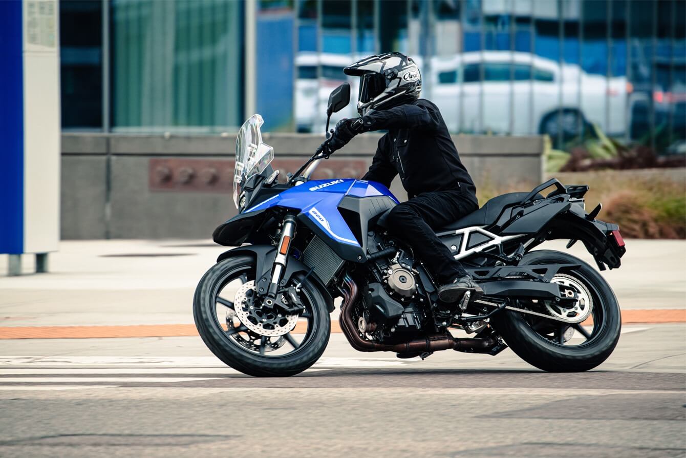 imgi_105_v-strom-800-m4-imagequote-1340x894-1